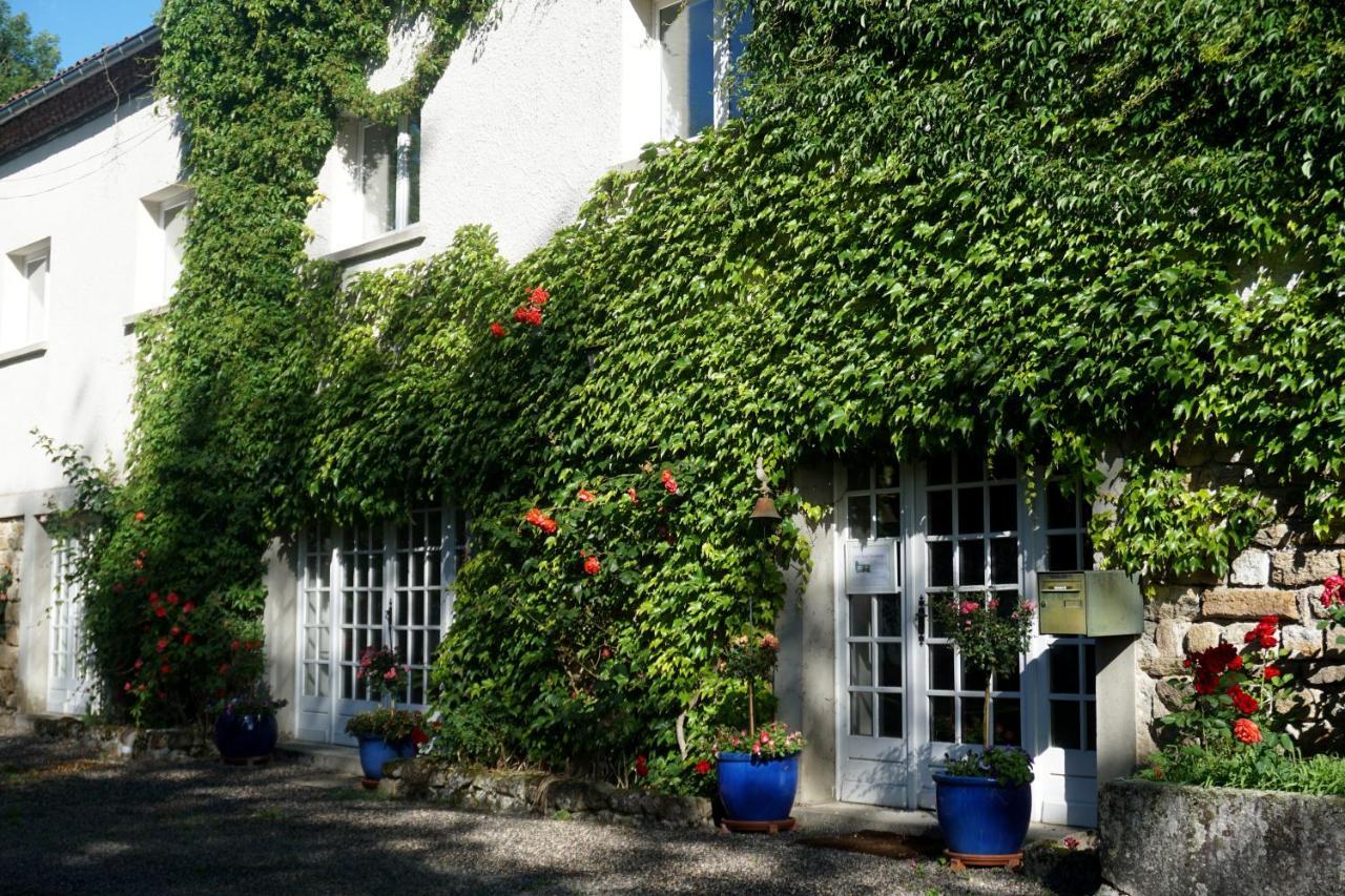 Bed and Breakfast Les Neuf Bouleaux à Job Extérieur photo