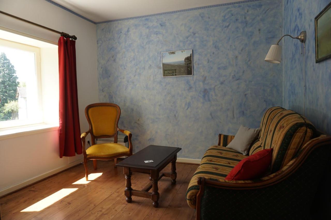 Bed and Breakfast Les Neuf Bouleaux à Job Extérieur photo