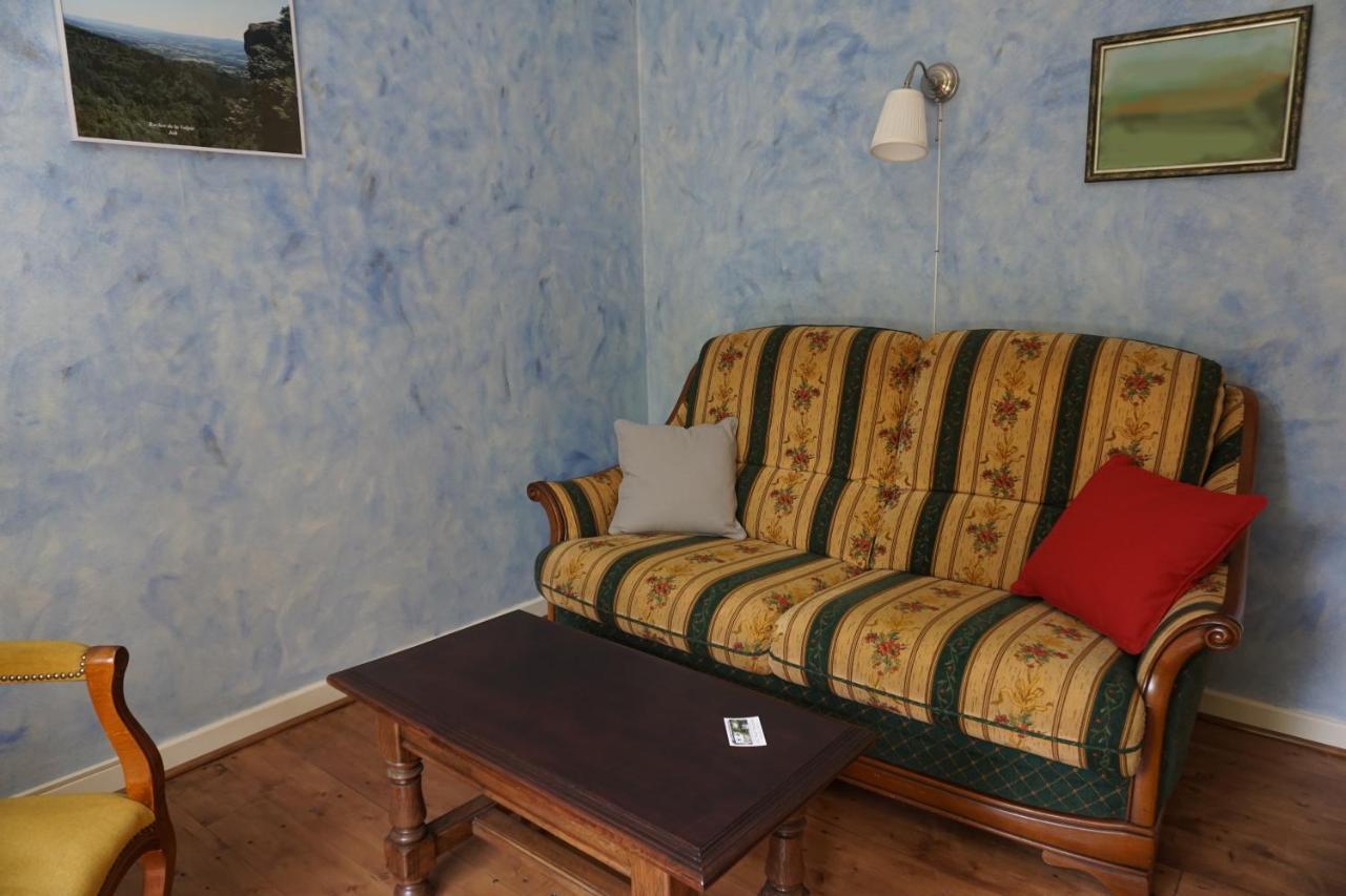 Bed and Breakfast Les Neuf Bouleaux à Job Extérieur photo