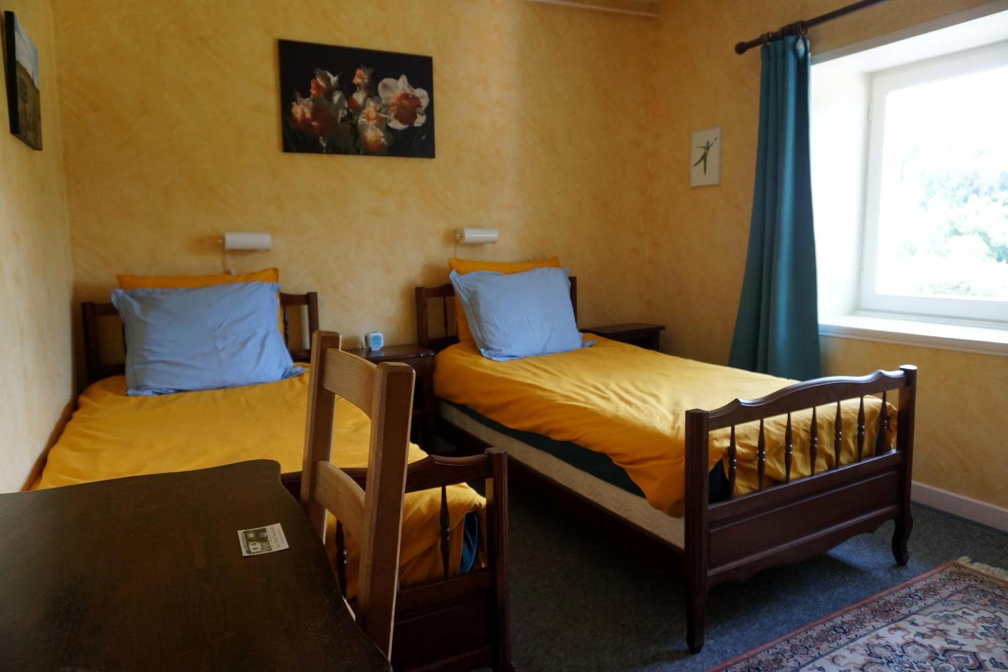 Bed and Breakfast Les Neuf Bouleaux à Job Extérieur photo