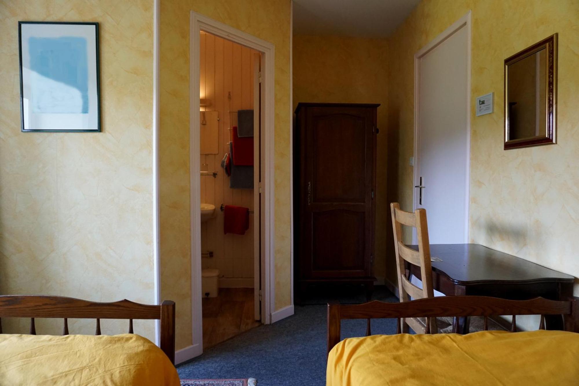 Bed and Breakfast Les Neuf Bouleaux à Job Extérieur photo